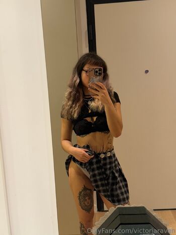 Alisha Victoria Rave / victoriaraven nude photo #1