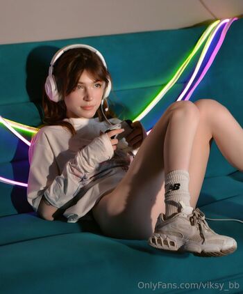 Viks / viksy_bb nude photo #33