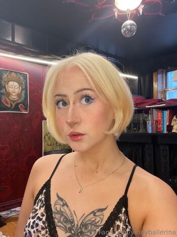 Vinny / vinnyballerina nude photo #27