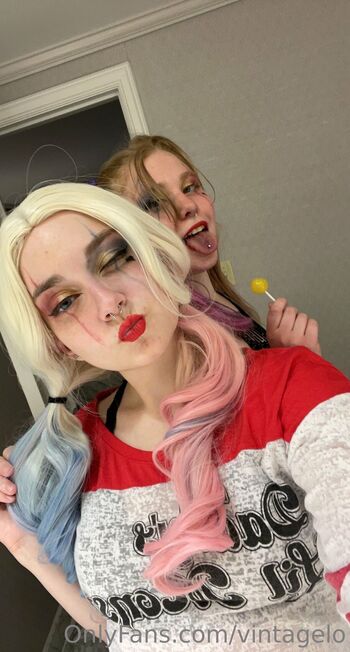 Nat / vintagelo nude photo #23