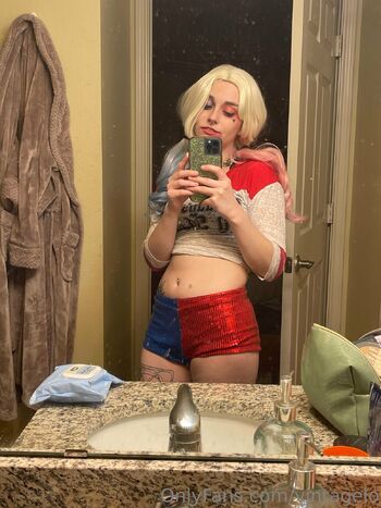 Nat / vintagelo nude photo #26