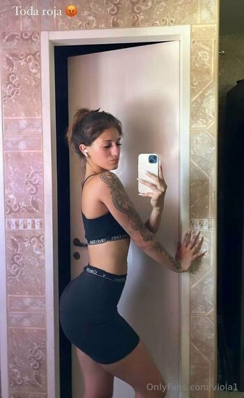 𝒱𝒾𝑜𝓁𝒶 / viola1 nude photo #16