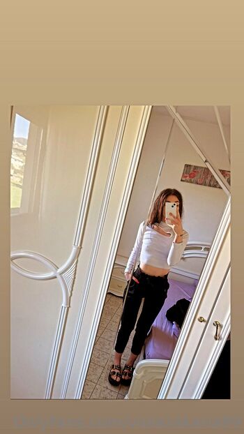 Viola Zaccari / violazakaria99 / iamviolazaccaria / viola.zakaria nude photo #9