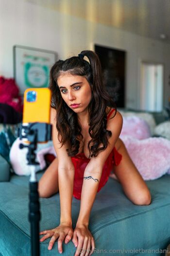 Violet Brandan / violetbrandani nude photo #2
