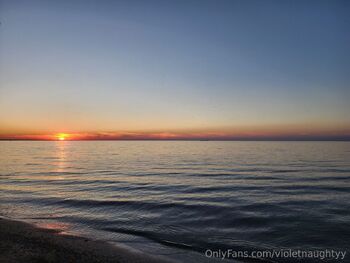 V I O L E T / violetnaughtyy / momm.yvioletxo / violet_baddi / violet.reel.naughtyy nude photo #2