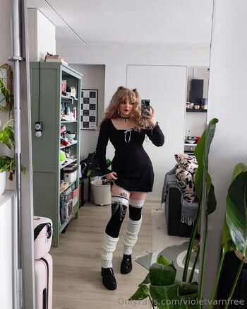 Violet free page / violetvarnfree nude photo #10