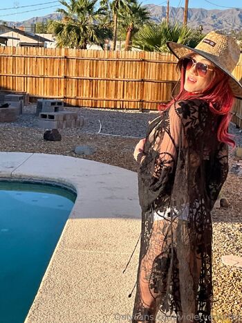 Viole / violetventures nude photo #10