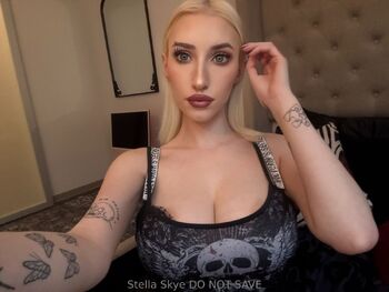 Stella Skye / vipstellaskye nude photo #1