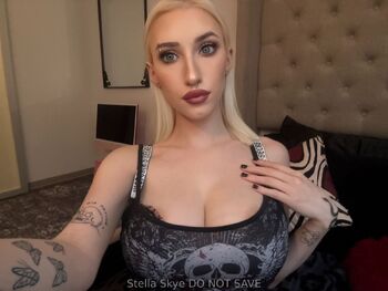 Stella Skye / vipstellaskye nude photo #9