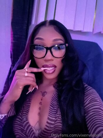 VaLore Vixen / vixenvaloree / drippynyahh / vixenvalore nude photo #1