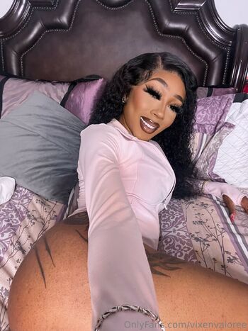VaLore Vixen / vixenvaloree / drippynyahh / vixenvalore nude photo #15