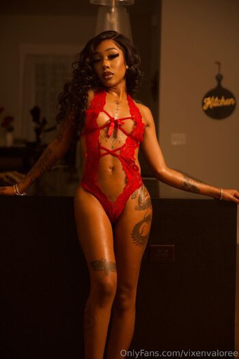 VaLore Vixen / vixenvaloree / drippynyahh / vixenvalore nude photo #18