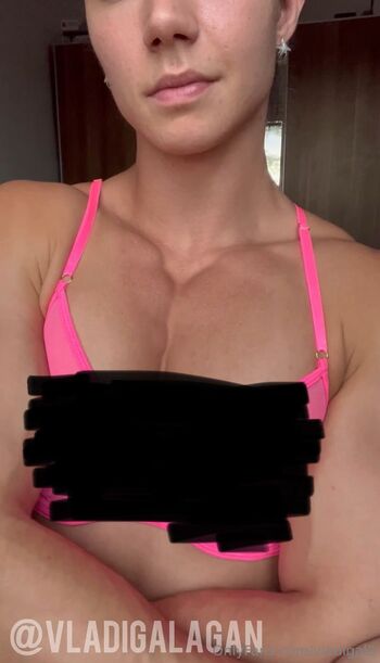 Vladislava Galaga / vladigal2 / vladigalagan nude photo #4