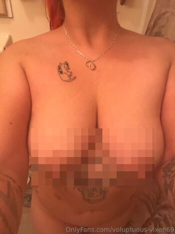 Destiny / voluptuous-vixen69 nude photo #3
