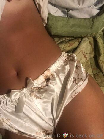 Vonni D 2.8 / vonnid nude photo #22