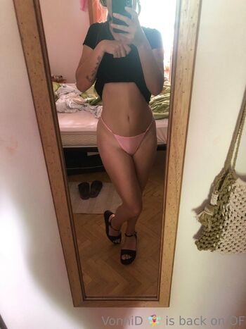 Vonni D 2.8 / vonnid nude photo #24