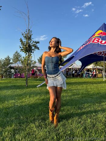 Ami Takasaki 高 / vorvik nude photo #5