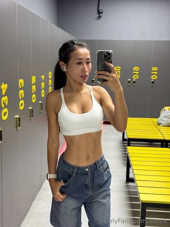 Ami Takasaki 高 / vorvik nude photo #16