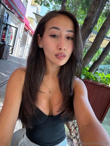 Ami Takasaki 高 / vorvik nude photo #19