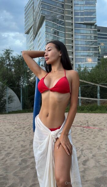 Ami Takasaki 高 / vorvik nude photo #20