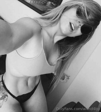 ŔUƁî / w4nd4bp nude photo #10