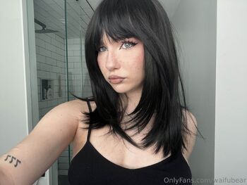 sarra / waifubear nude photo #2