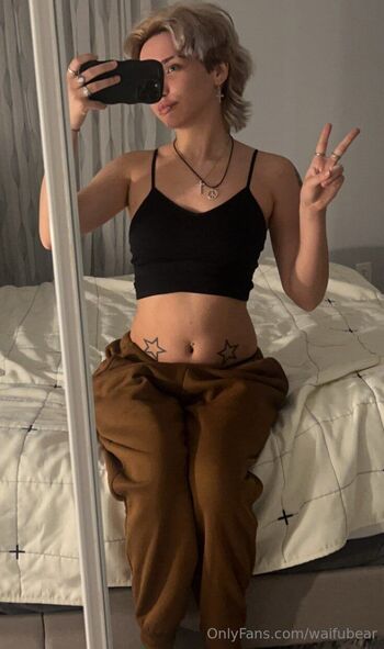 sarra / waifubear nude photo #10