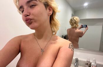 sarra / waifubear nude photo #14