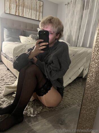 sarra / waifubear nude photo #20