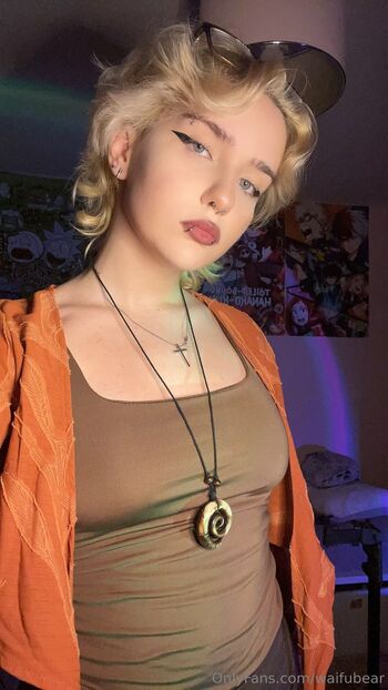 sarra / waifubear nude photo #24