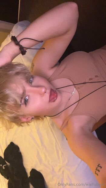 sarra / waifubear nude photo #26