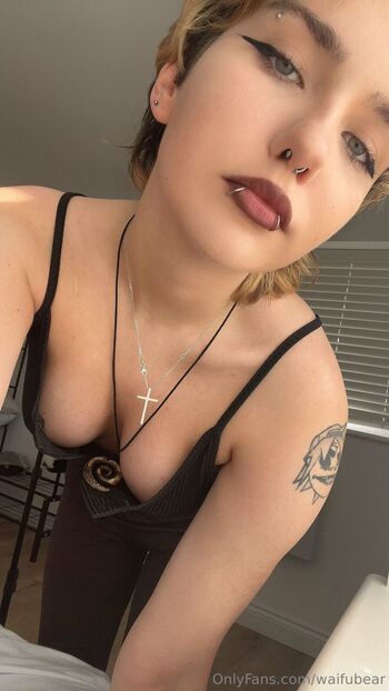 sarra / waifubear nude photo #38