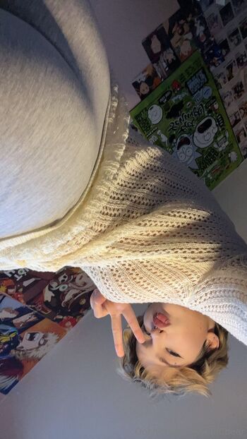 sarra / waifubear nude photo #39