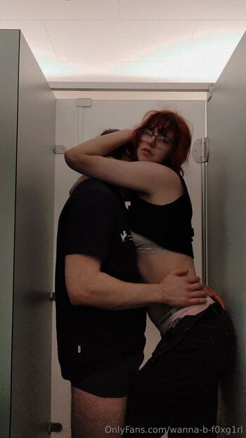 ε٩(๑ ₃ )۶ / wanna-b-f0xg1rl nude photo #4