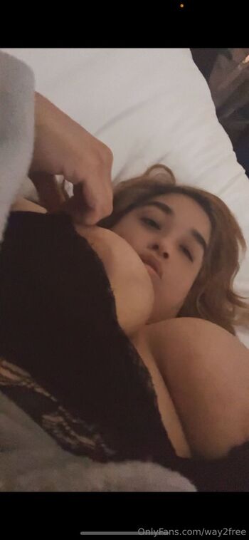 Fre / way2free / fatgirlsfoods nude photo #3