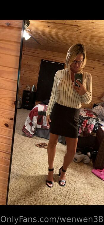Wenwen383 / wenwen3838 nude photo #21
