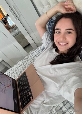 Sophie Bel / wetbell nude photo #5