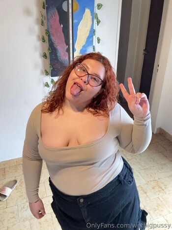 𝐋𝐔𝐂𝐘 / wetbigpussy nude photo #33