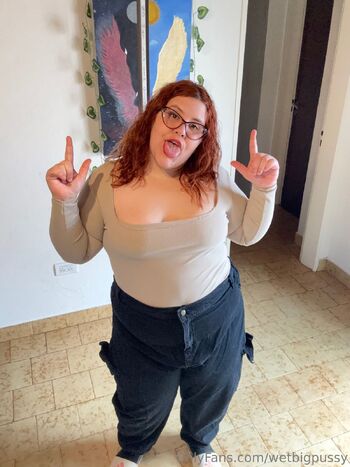 𝐋𝐔𝐂𝐘 / wetbigpussy nude photo #35