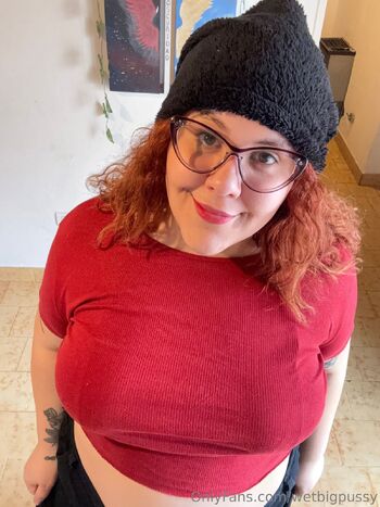 𝐋𝐔𝐂𝐘 / wetbigpussy nude photo #36