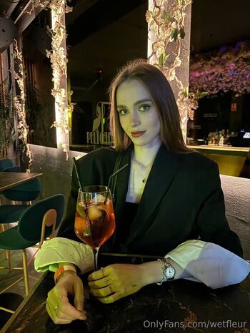 Kate Fleu / wetfleur nude photo #21