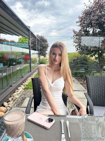 Sofi / white-baby nude photo #2