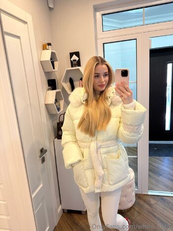 Sofi / white-baby nude photo #11