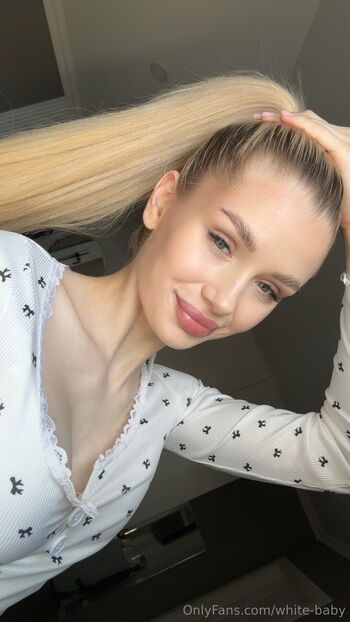 Sofi / white-baby nude photo #12