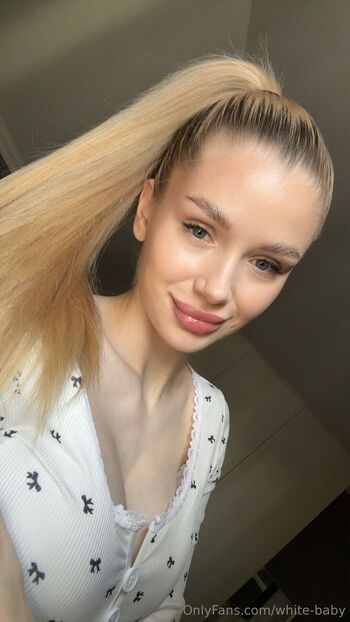 Sofi / white-baby nude photo #16