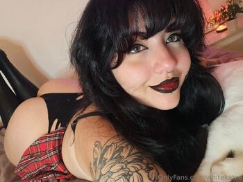 Ka / whitekatze nude photo #6