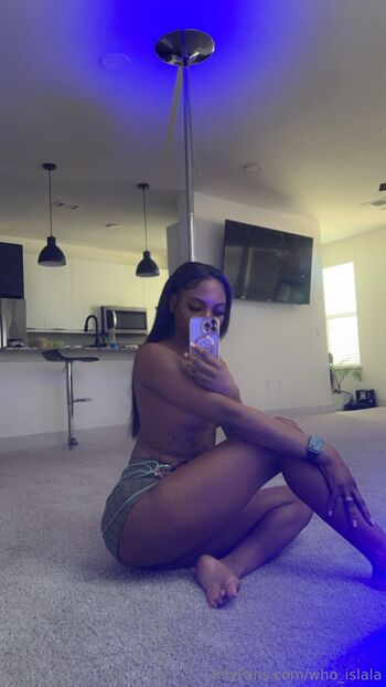 Lal / who_islala nude photo #3