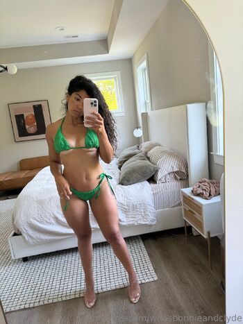 BonnieClyd / whosbonnieandclyde nude photo #28