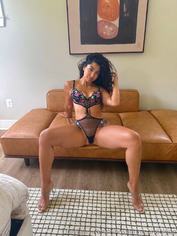 BonnieClyd / whosbonnieandclyde nude photo #34