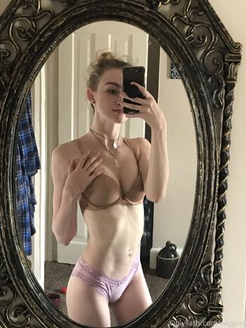 Alie / wiggins nude photo #10